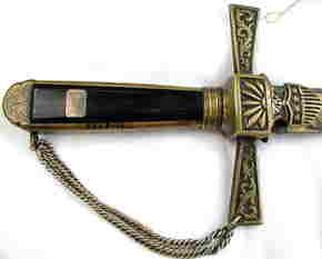 OBVERSE VIEW OF HILT