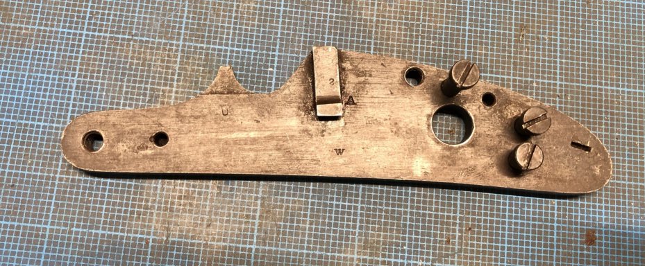 1865-Lock-Back.jpg